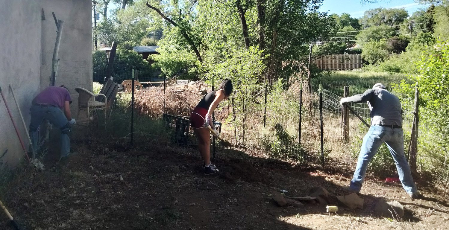 Safe Pet Partners build fencing to keep a pet secure.